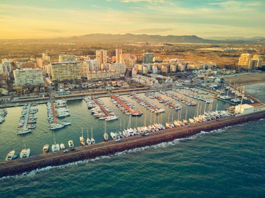 Coqueto Apartamento Junto A La Playa. La Pobla de Farnals Eksteriør billede